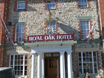 Royal Oak Hotel セブンオークス エクステリア 写真
